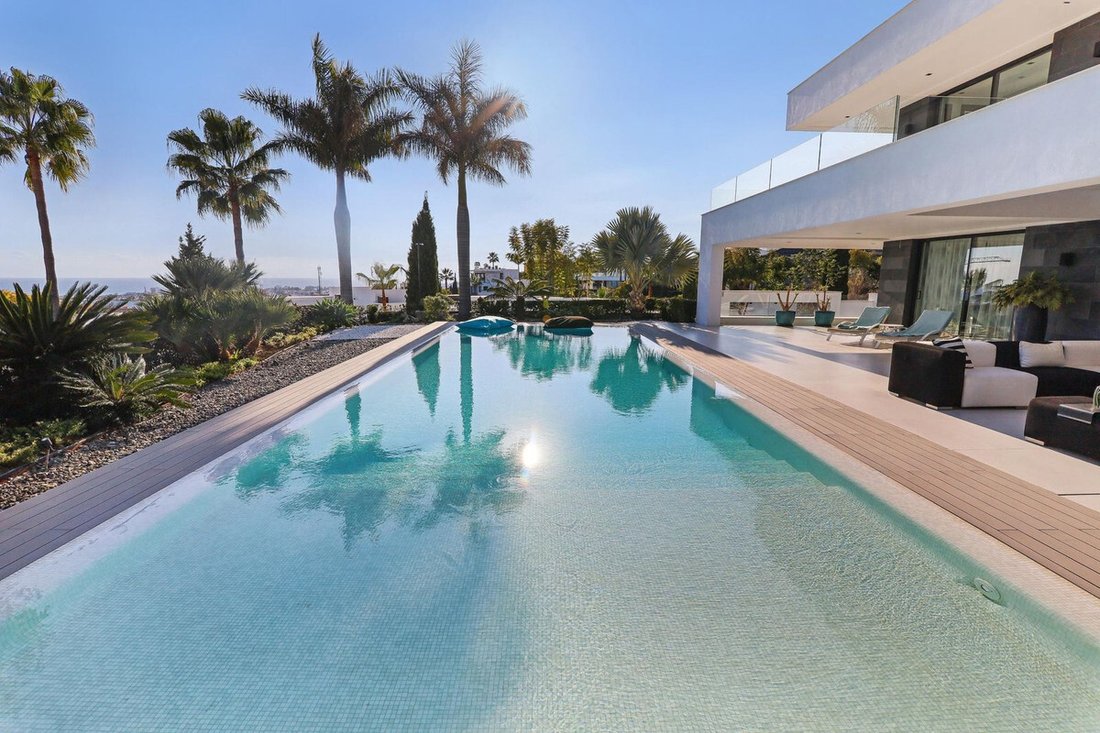 Villa in Estepona, Andalusia, Spain 1 - 18079996