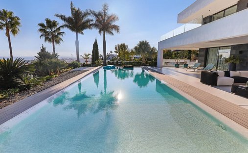 Villa à Estepona, Andalousie, Espagne 1