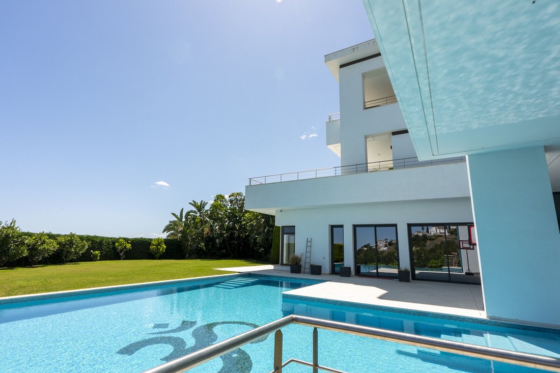 Villa in Benahavis, Andalusia, Spain 5 - 18080034