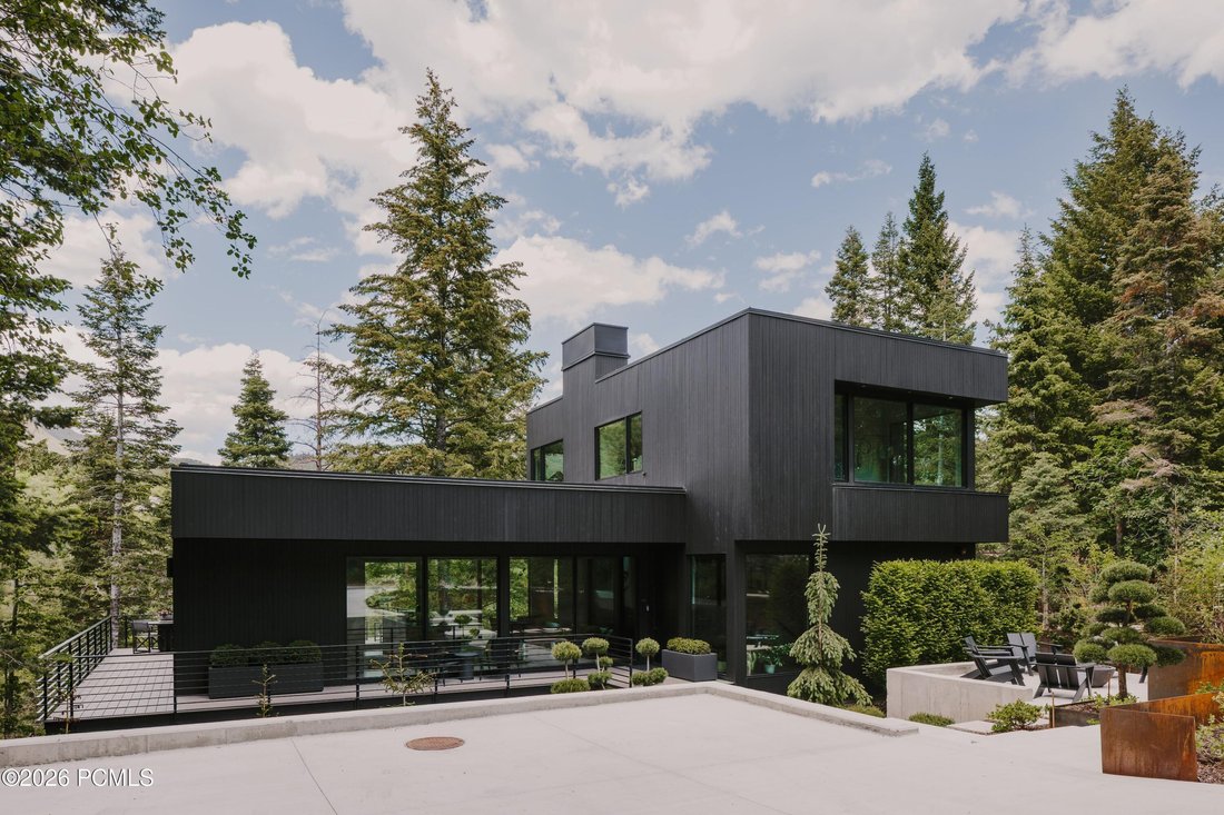 House in Provo, Utah, United States 1 - 18080196