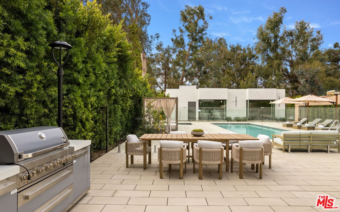 Condo in Los Angeles, California, United States 1 - 18080134