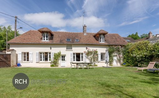 House in Gambais, Ile-de-France, France 1