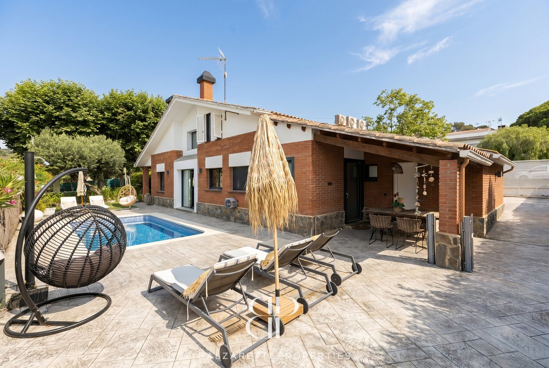 Villa in Canet De Mar, Catalonia, Spain 4 - 18080045
