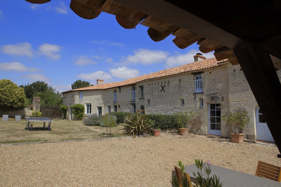 House in Vaudelnay, Pays de la Loire, France 1 - 16629552