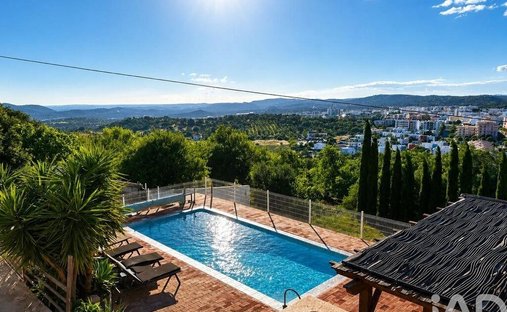 Townhouse in Loule (Sao Clemente), Algarve, Portugal 1