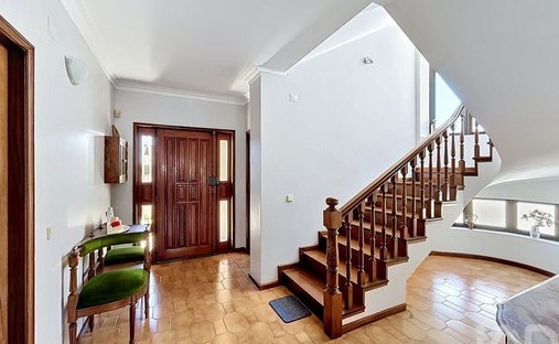 Townhouse in Fanzeres e Sao Pedro da Cova, Porto District, Portugal 1