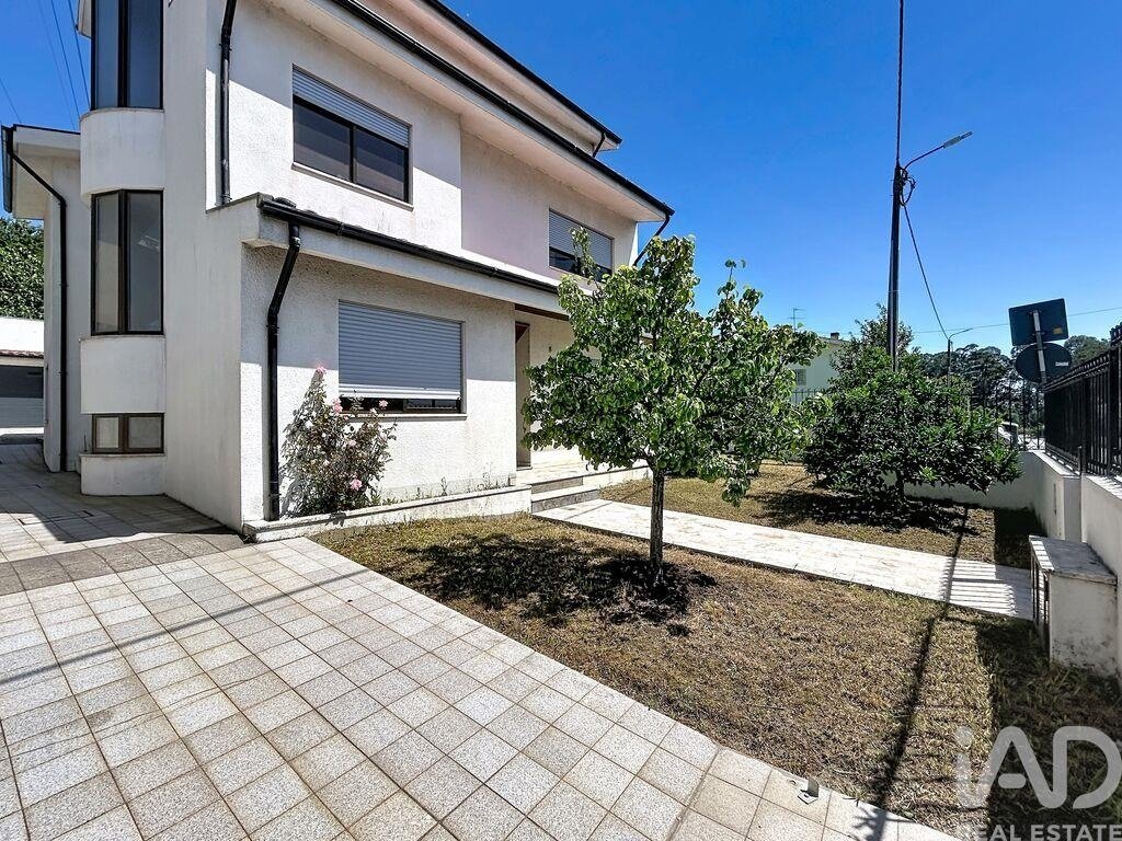 Townhouse in Fanzeres e Sao Pedro da Cova, Porto District, Portugal 2 - 18080583