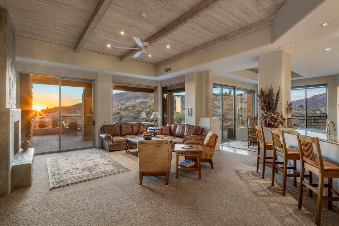 Scottsdale, Arizona, United States 3 - 18080028