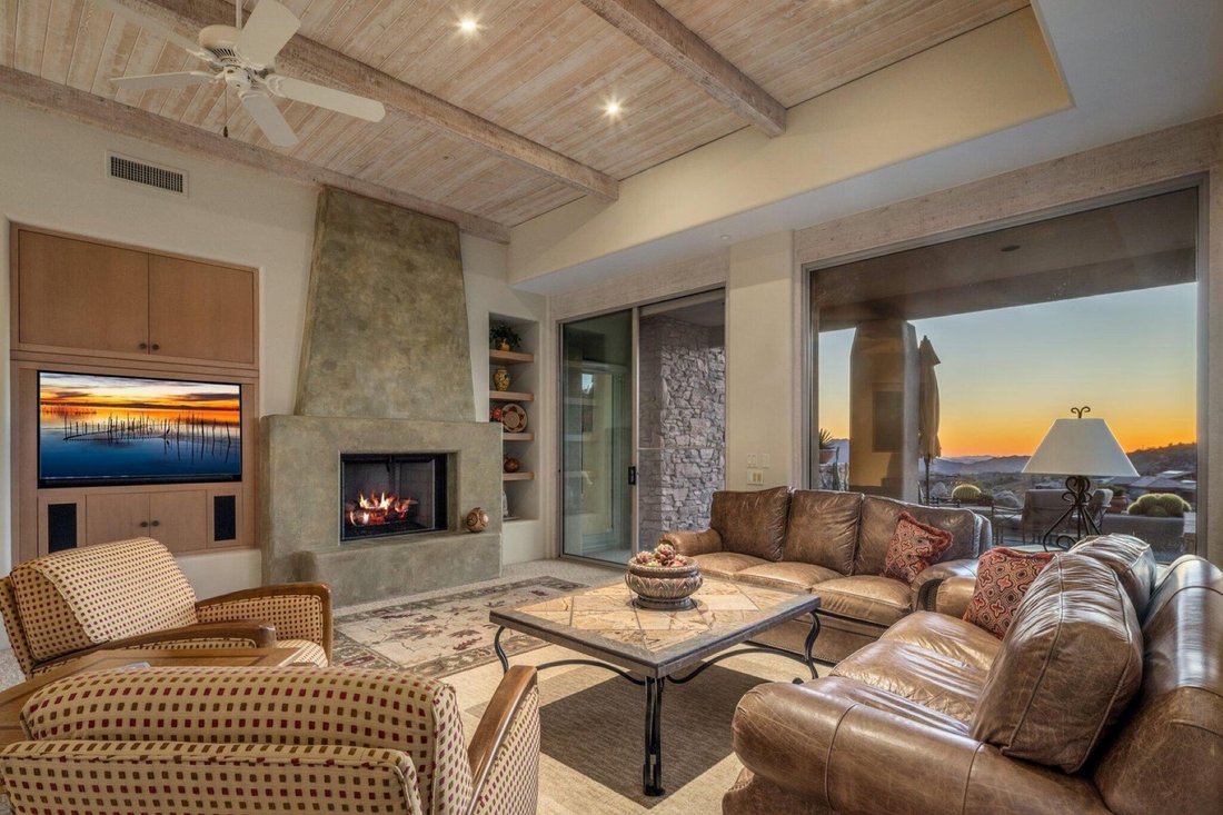Scottsdale, Arizona, United States 5 - 18080028
