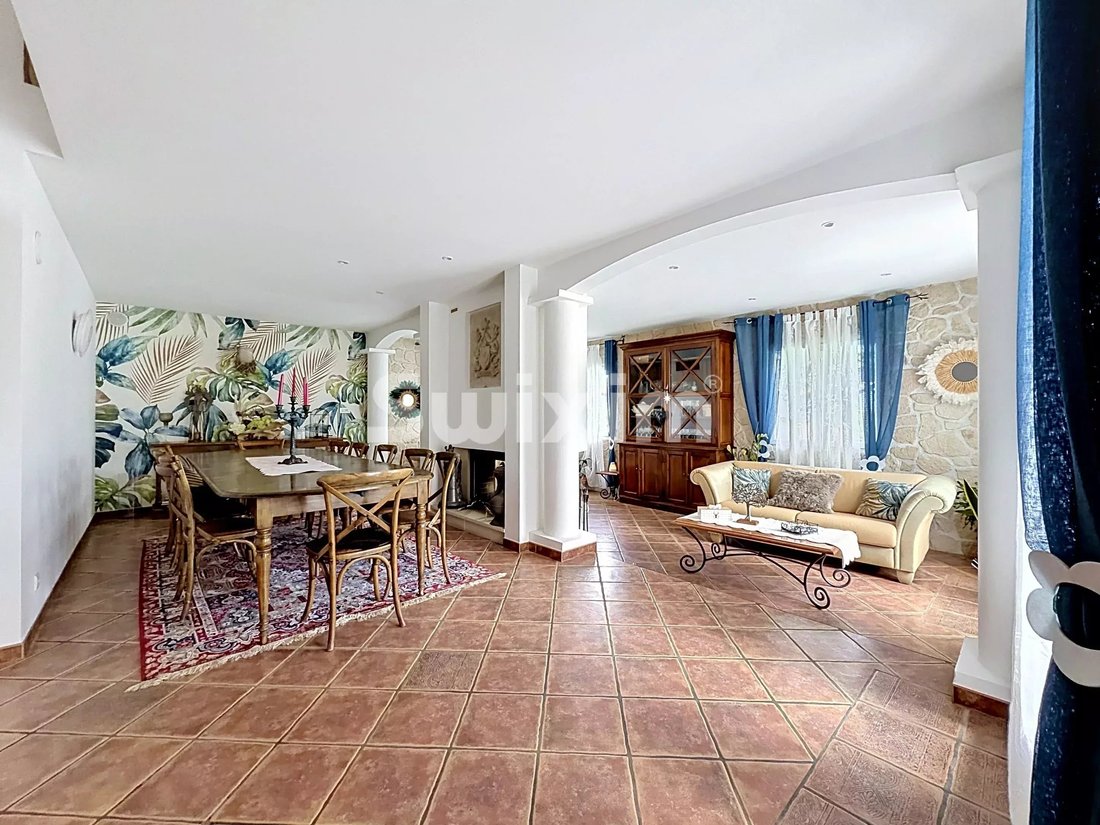 House in Farges, Auvergne-Rhône-Alpes, France 2 - 18080054