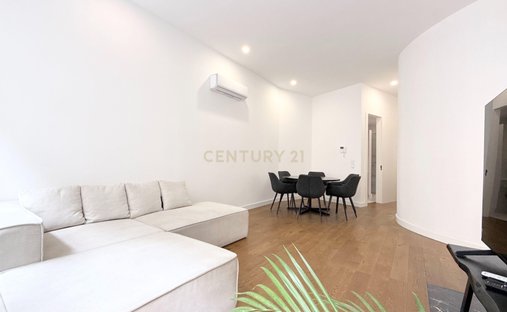 Apartment in Cedofeita, Santo Ildefonso, Se, Miragaia, Sao Nicolau e Vitoria, Porto District, Portugal 1