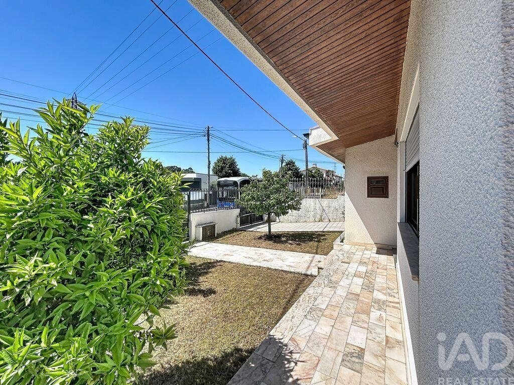 Townhouse in Fanzeres e Sao Pedro da Cova, Porto District, Portugal 5 - 18080583