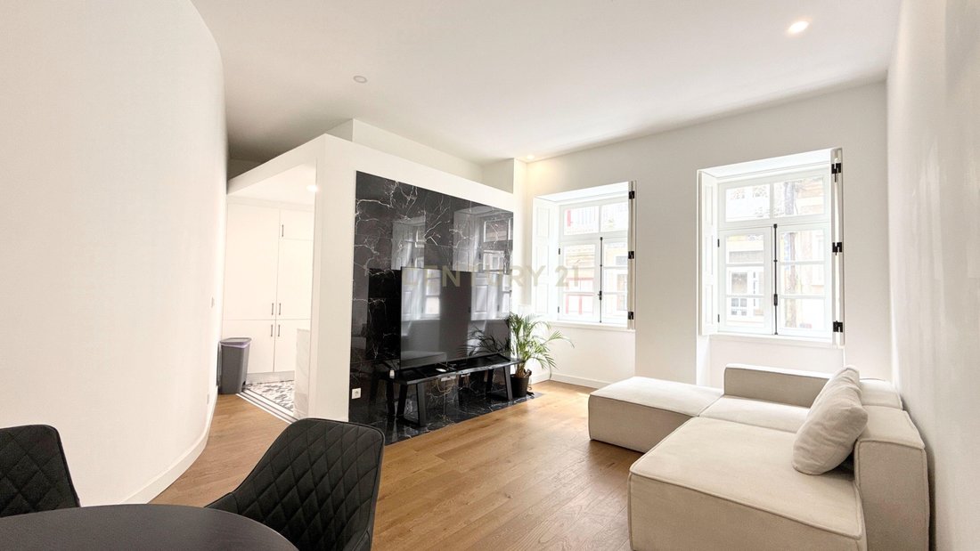 Apartment in Cedofeita, Santo Ildefonso, Se, Miragaia, Sao Nicolau e Vitoria, Porto District, Portugal 4 - 17879982
