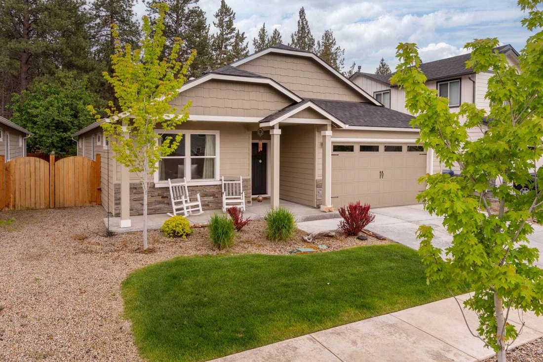Bend, Oregon, United States 1 - 18079905
