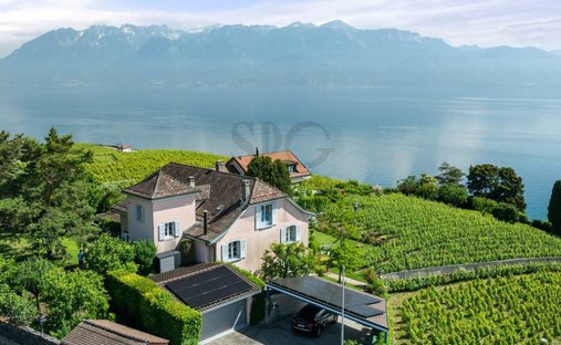 Stadthaus in Bourg-en-Lavaux, Waadt, Schweiz 1