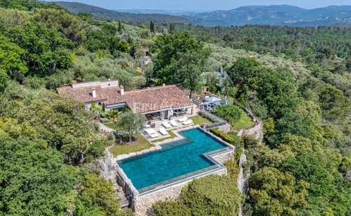 Villa in Saint-Cézaire-sur-Siagne, Provence-Alpes-Côte d'Azur, France 1