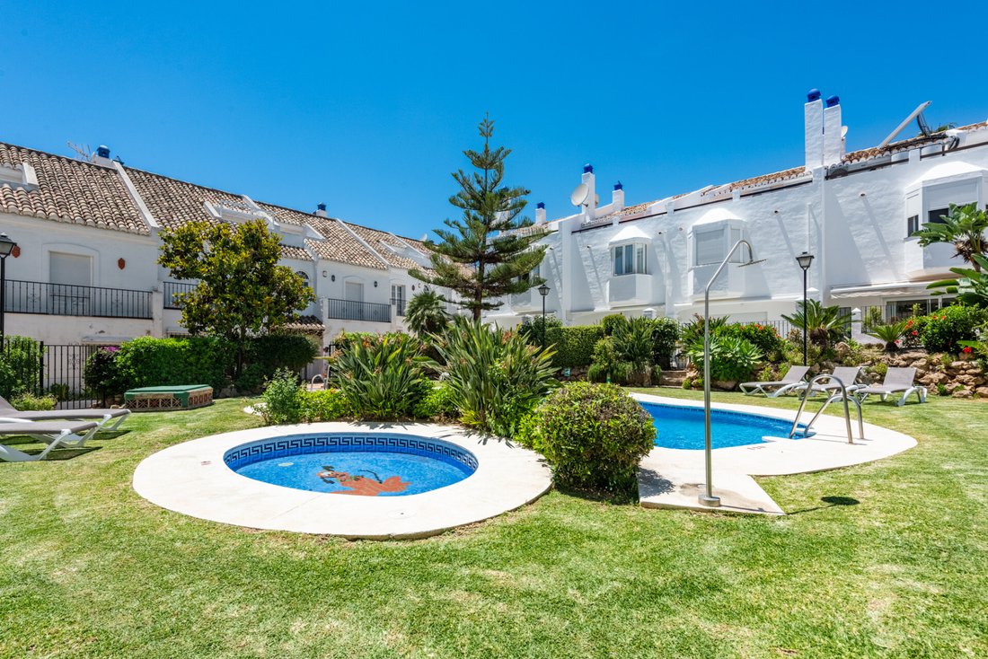 Townhouse in Marbella, Andalusia, Spain 3 - 18080005