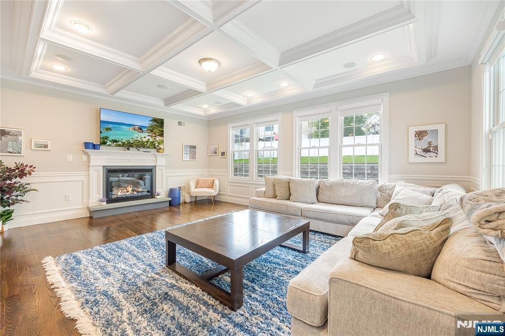 House in Cresskill, New Jersey, United States 5 - 18080015