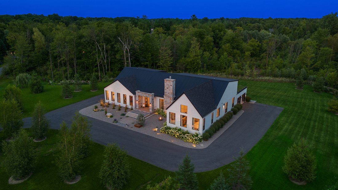 House in Ottawa, Ontario, Canada 5 - 18080122