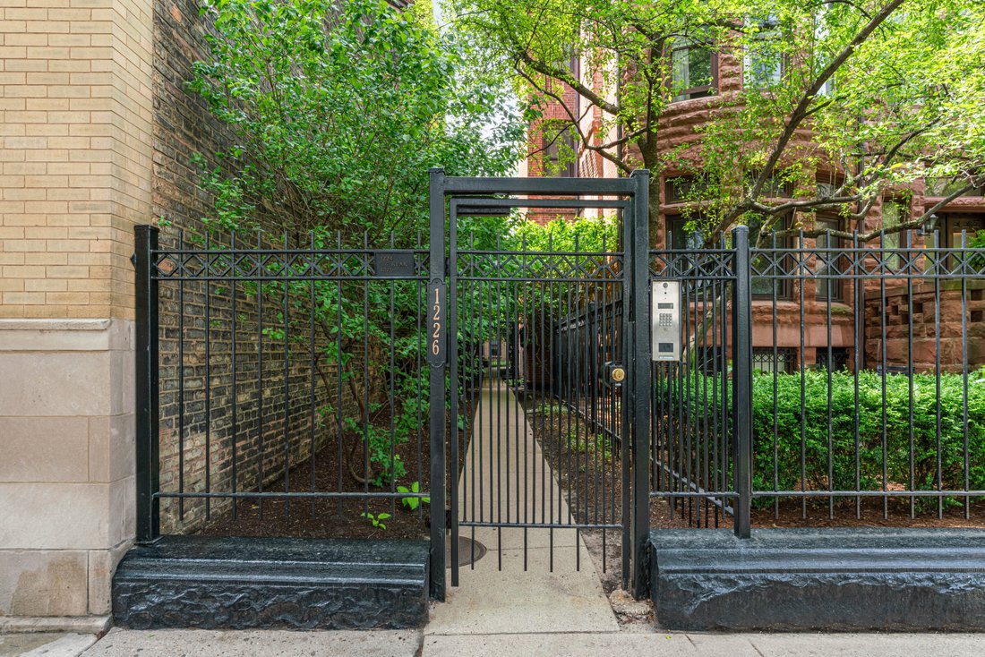 Condo in Chicago, Illinois, United States 2 - 18079907