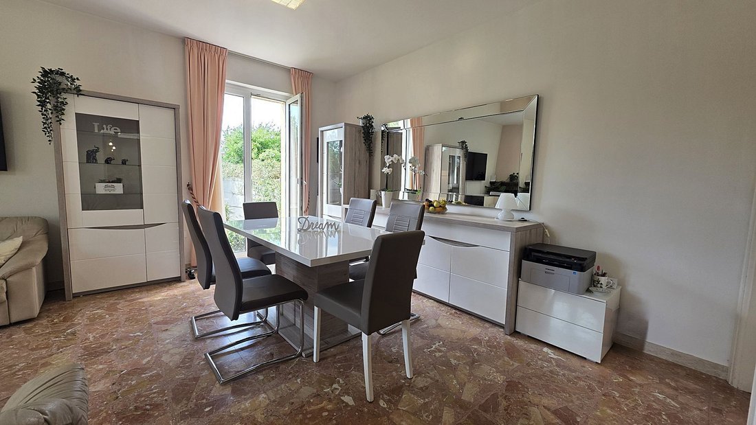Villa à Quartu Sant'Elena, Sardaigne, Italie 5 - 17854078
