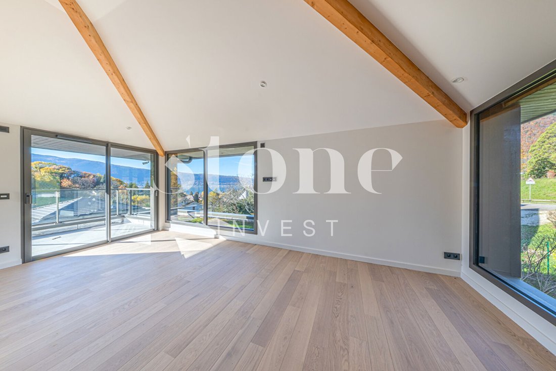 Villa in Menthon-Saint-Bernard, Auvergne-Rhône-Alpes, France 5 - 18080363