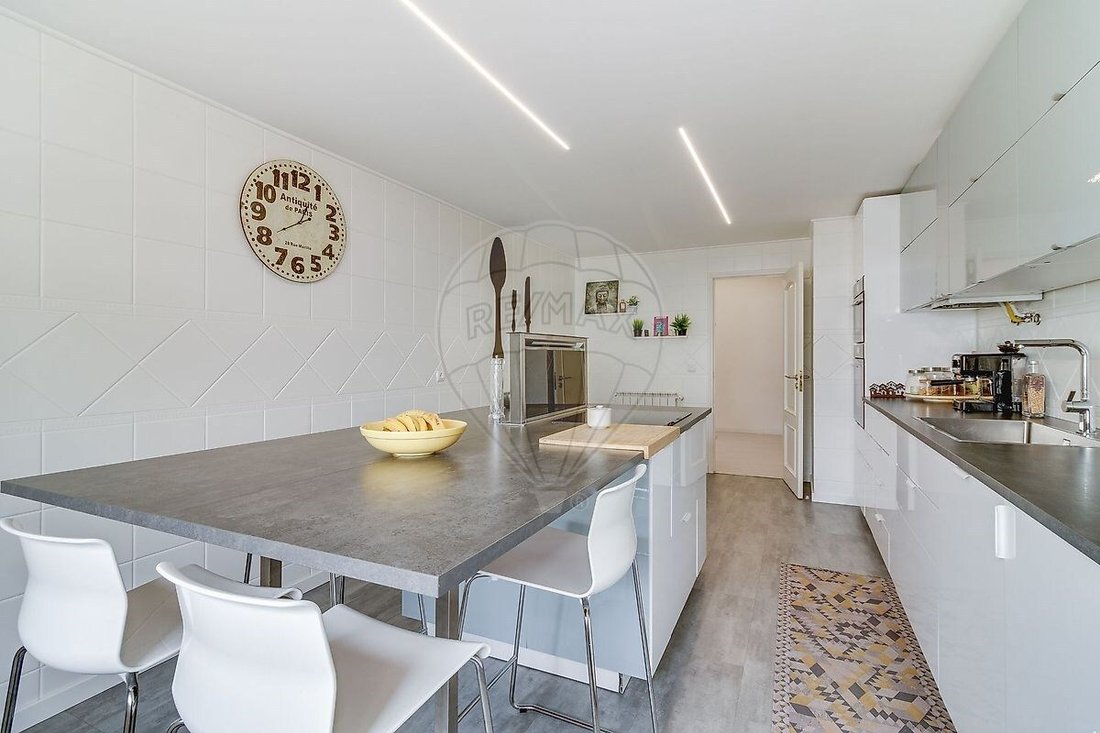 Apartment in Malveira e Sao Miguel de Alcainca, Lisbon, Portugal 4 - 17529932