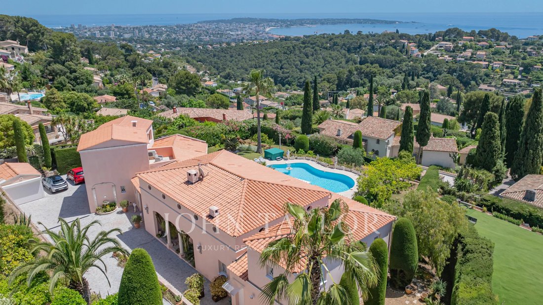 House in Les Impiniers-Font de Cine-Vaucontrade, Vallauris, France 2 - 18080224