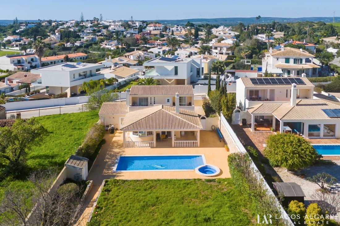 Villa in Praia da Luz, Algarve, Portugal 1 - 17058944