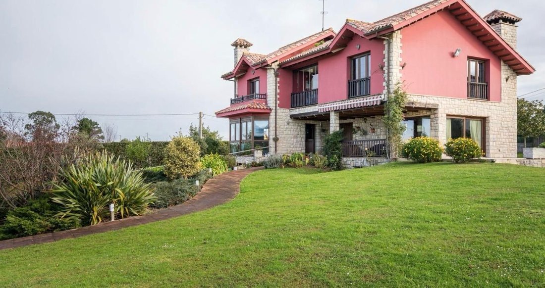 Chalet in Distrito Rural, Gijon / Xixon, Spain 1 - 18080623