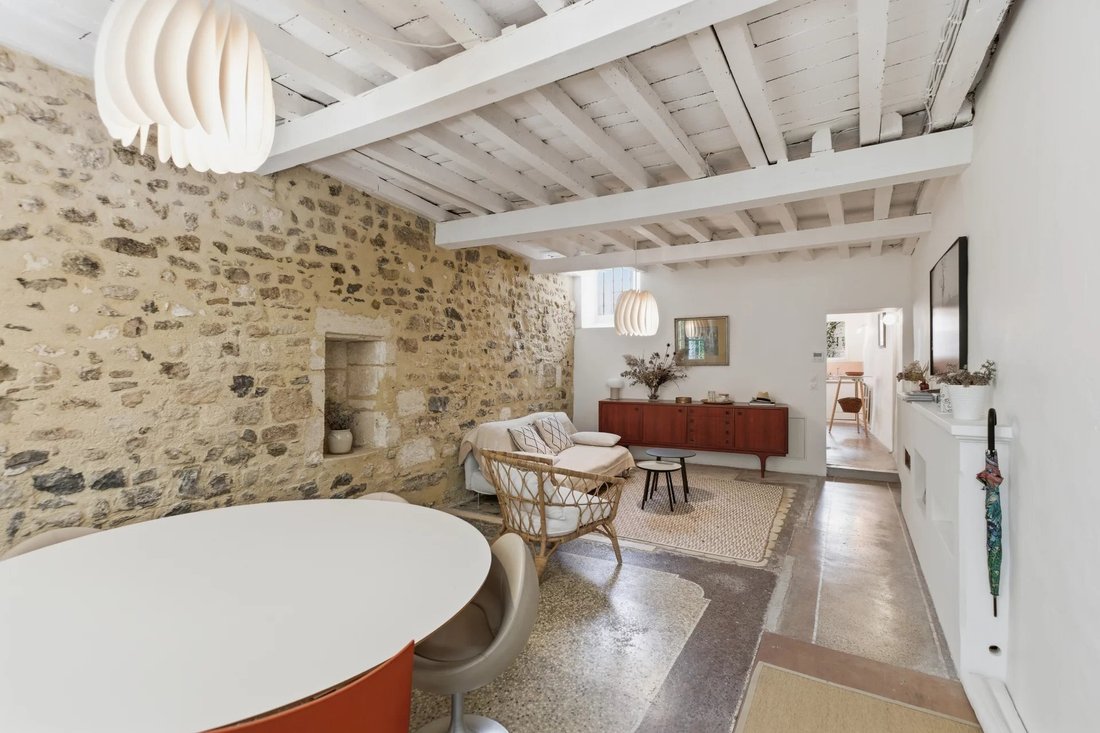 Townhouse in Arles, Provence-Alpes-Côte d'Azur, France 1 - 17235021
