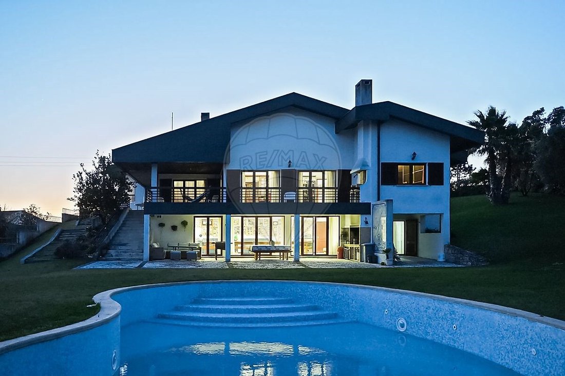 Villa in Sao Pedro, Coimbra District, Portugal 1 - 14294343