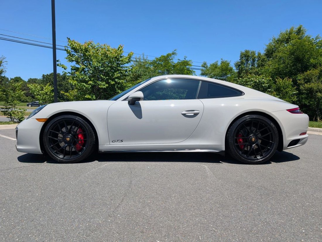 Coupe in Ashburn, VA, United States 4 - 18080564
