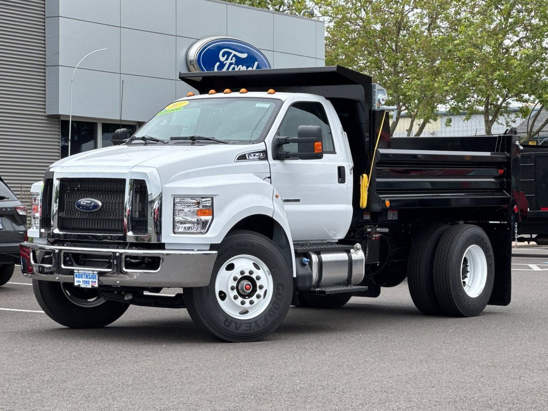 Pickup in Portland, OR, United States 2 - 18080380
