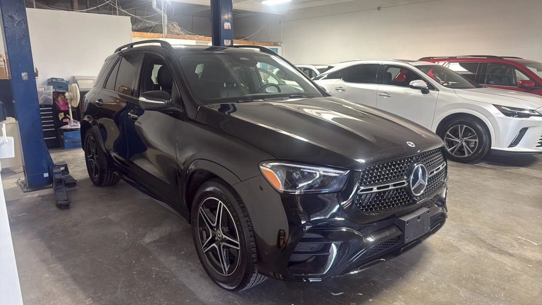 Suv in Placentia, CA, United States 3 - 18080518
