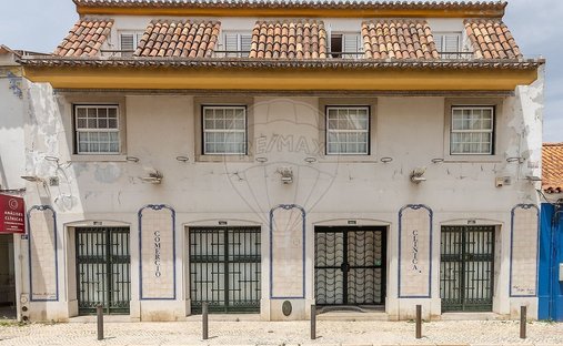 House in Azeitao (Sao Lourenco e Sao Simao), Setubal, Portugal 1