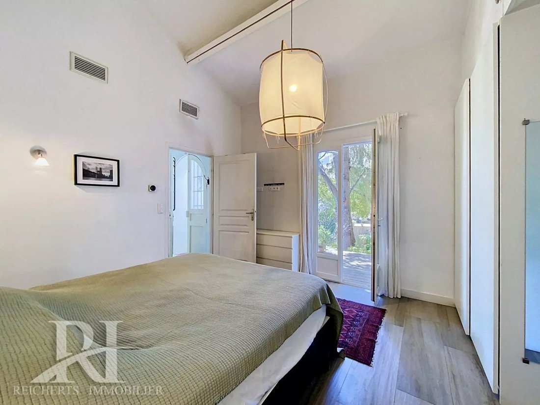 House in Cannes, Provence-Alpes-Côte d'Azur, France 4 - 18080192