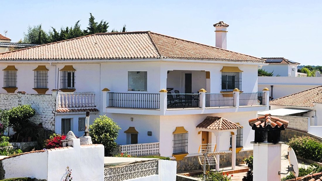 Villa in Guadiaro, San Roque, Andalusia 2 - 18080661