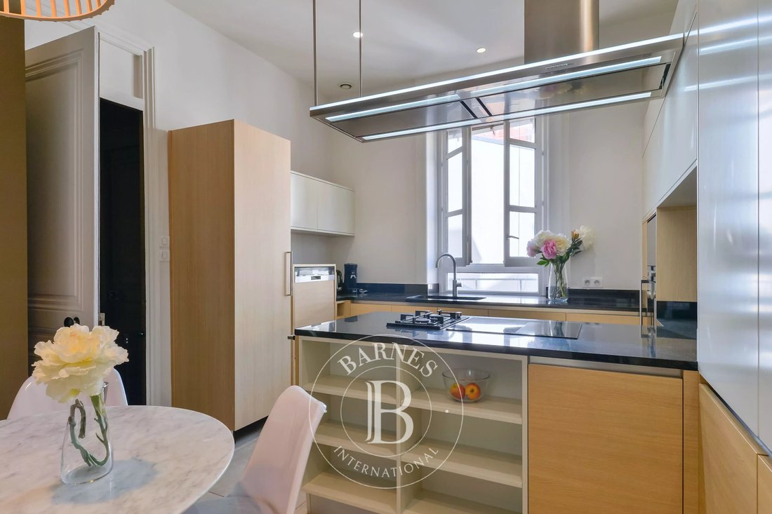 Apartment in Les Brotteaux-Bellecombe-Masséna, Lyon 6e Arrondissement, Lyon 5 - 18080200