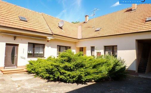 Country House in Vienna, Wien, Austria 1