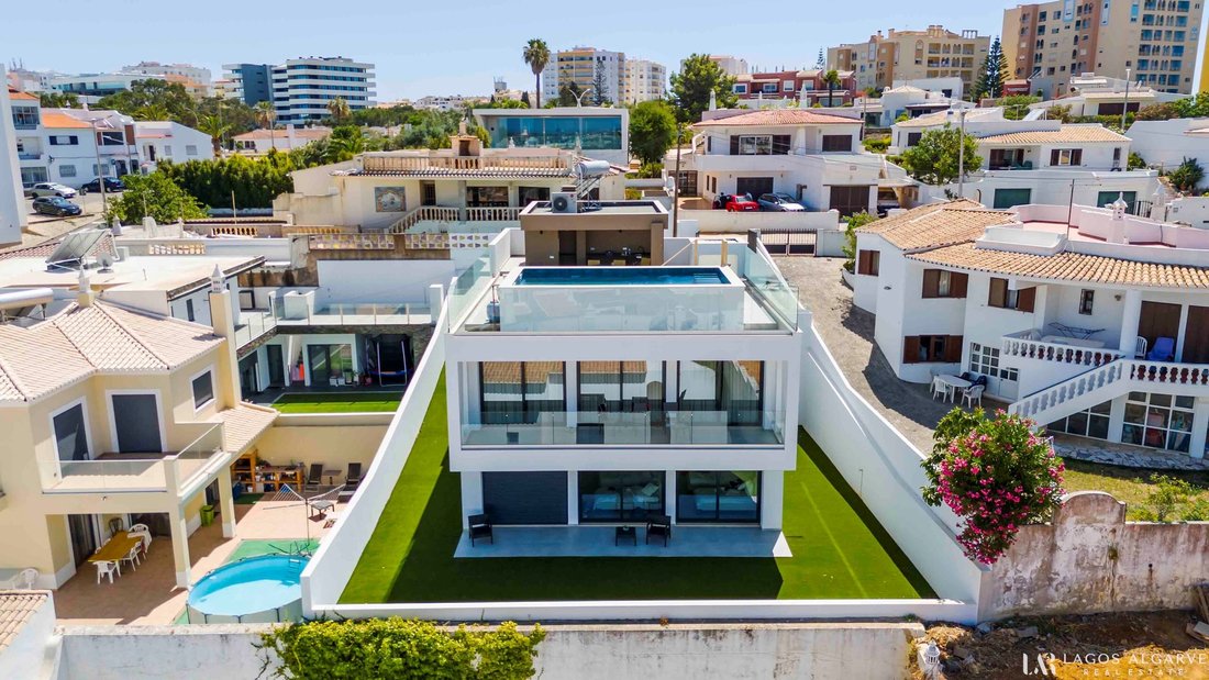Villa in Sao Goncalo de Lagos, Algarve, Portugal 1 - 16202586