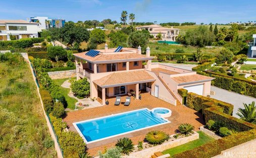 Villa in Praia De Porto Mós, Sao Goncalo de Lagos, Algarve 1