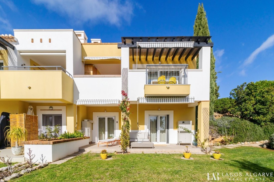 Townhouse in Mexilhoeira Grande, Algarve, Portugal 1 - 17004064
