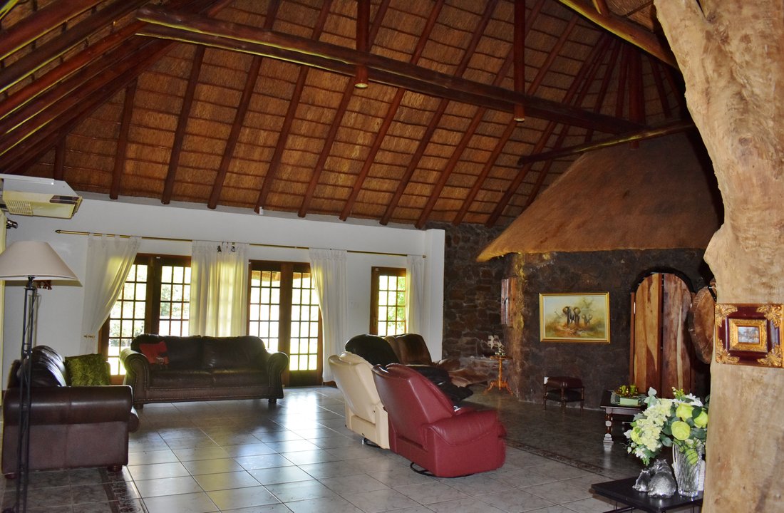 Estate in Komatipoort, Mpumalanga, South Africa 4 - 18080598