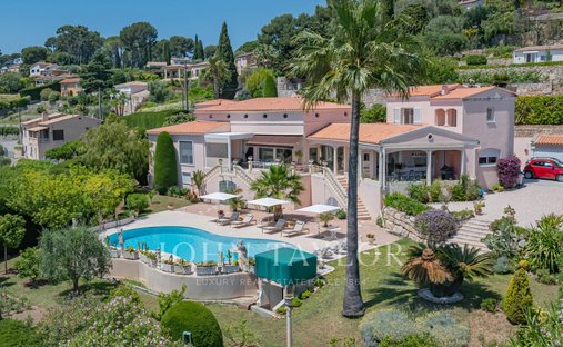 House in Les Impiniers-Font de Cine-Vaucontrade, Vallauris, France 1