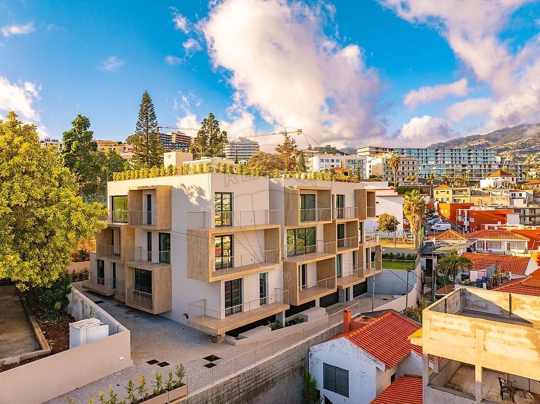 Apartment in Sao Martinho, Madeira, Portugal 1 - 16096589