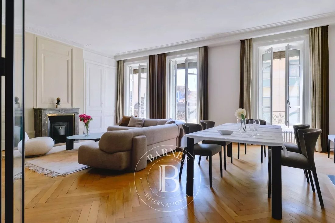 Apartment in Les Brotteaux-Bellecombe-Masséna, Lyon 6e Arrondissement, Lyon 2 - 18080200