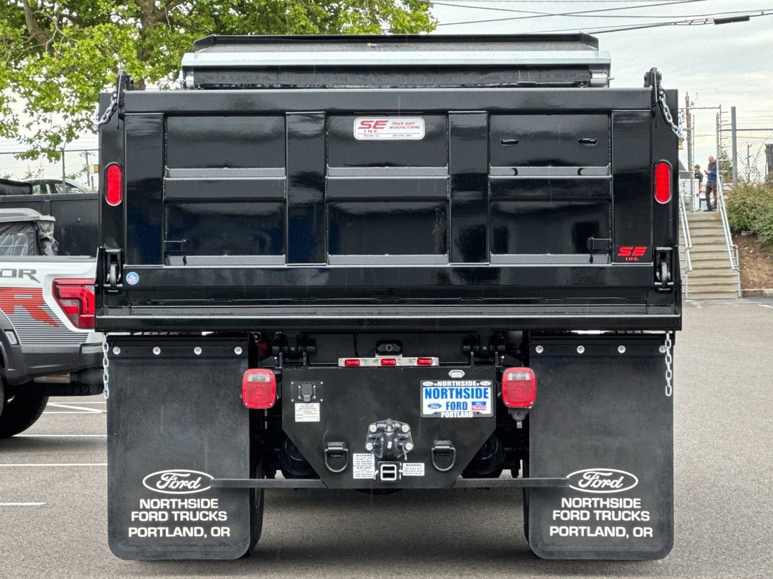 Pickup in Portland, OR, United States 5 - 18080380