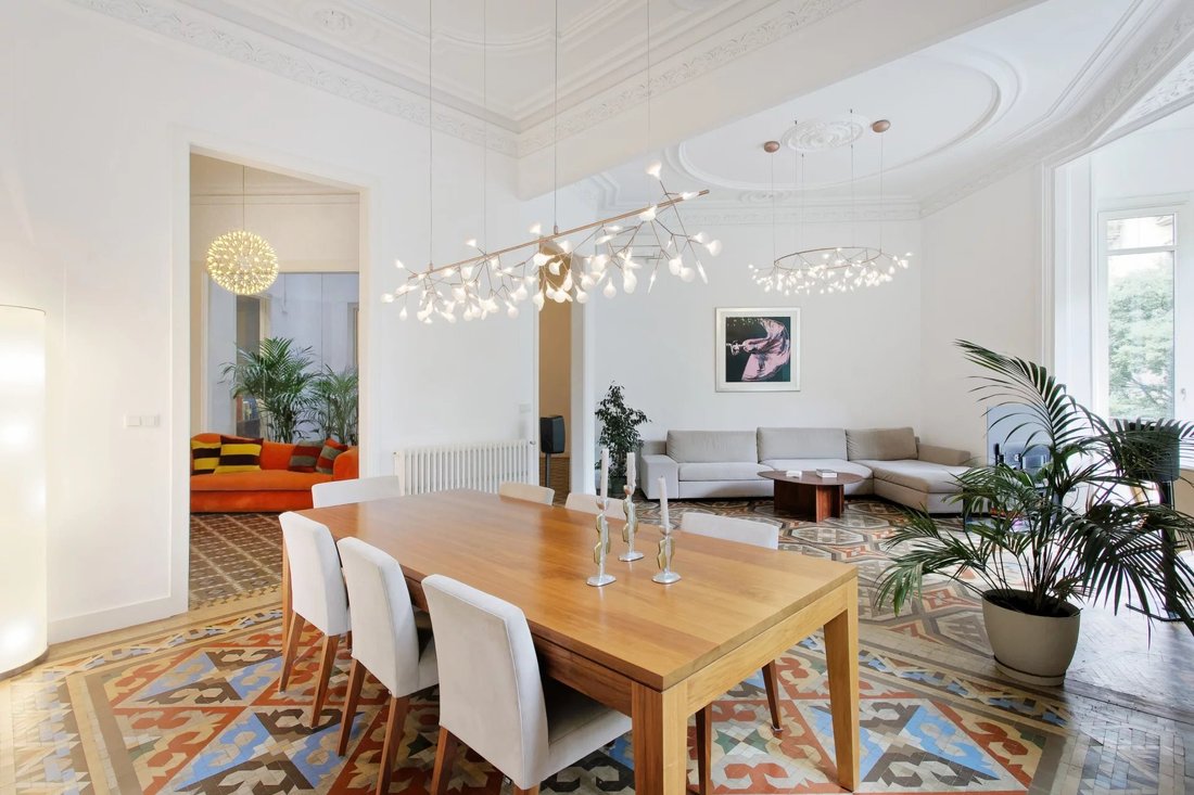 Apartment in Eixample, Barcelona, Spain 5 - 18080345