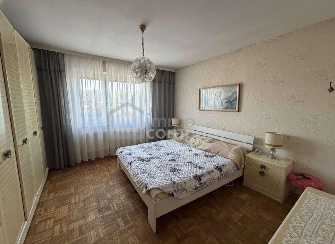 House in Vienna, Wien, Austria 3 - 18080304